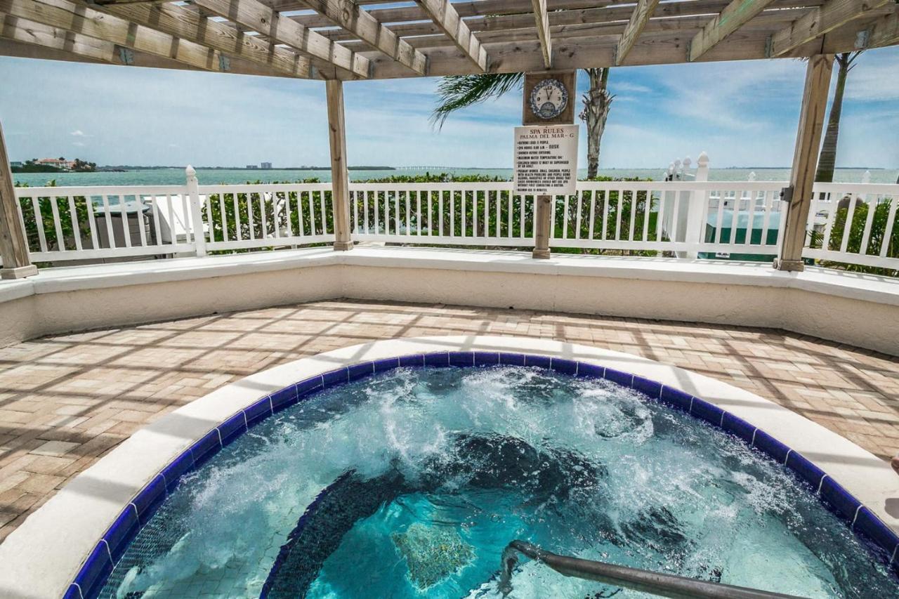 Palma Dont Worry Beach Happy On Isla Del Sol St. Petersburg Exterior foto